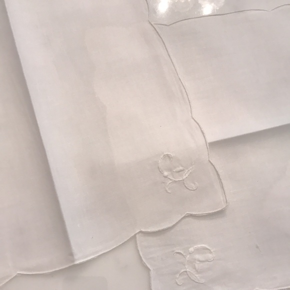 3 handkerchiefs vintage - Picture 1 of 3